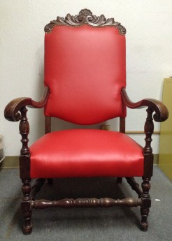Throne Chair Queen