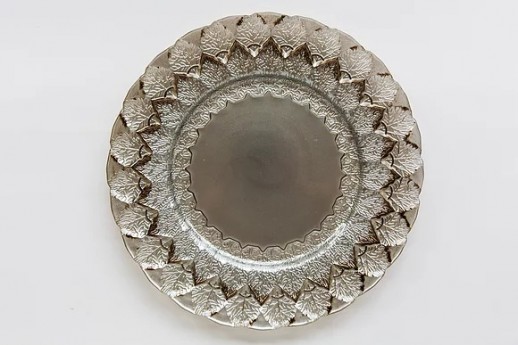 LEAF PEWTER GLASS CHARGER