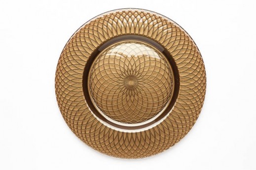 ROUND BROWN SWIRL GLASS CHARGER