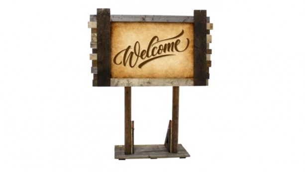 Pallet Welcome Sign