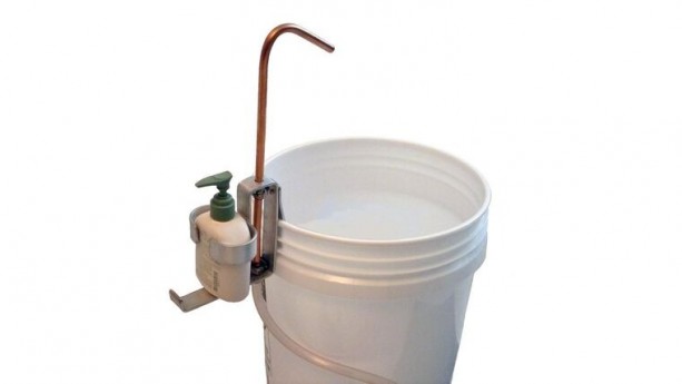 Single Tap Bucket Sink w/Foot Pump