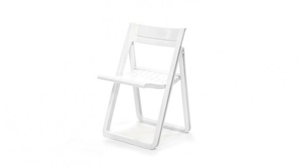 White Resin Short Back Villa Folding Chair