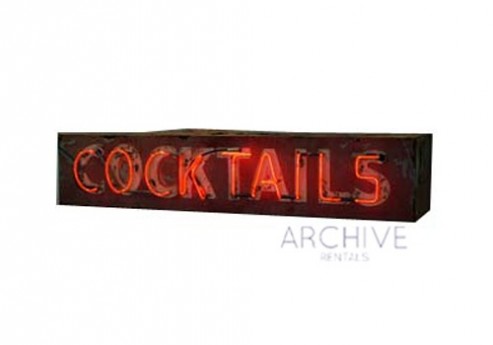 Neon ‘Cocktails’ Sign