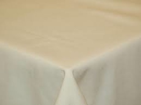 Ivory Serpentine Table Linen (7ft)
