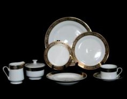  Cotillion China, Round with Platinum and Gold trim