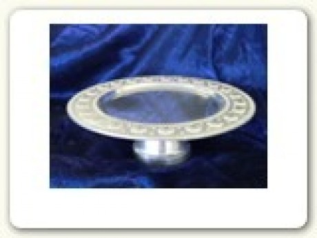 Cake stand; Aztec polished pewter 10