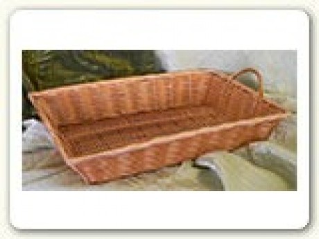 Rattan Basket; light w/ handles 16